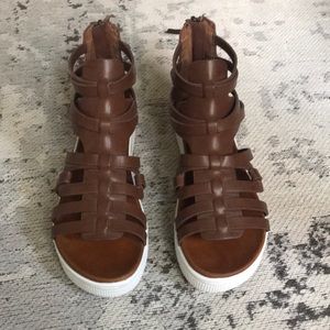 Mia platform gladiator sandal